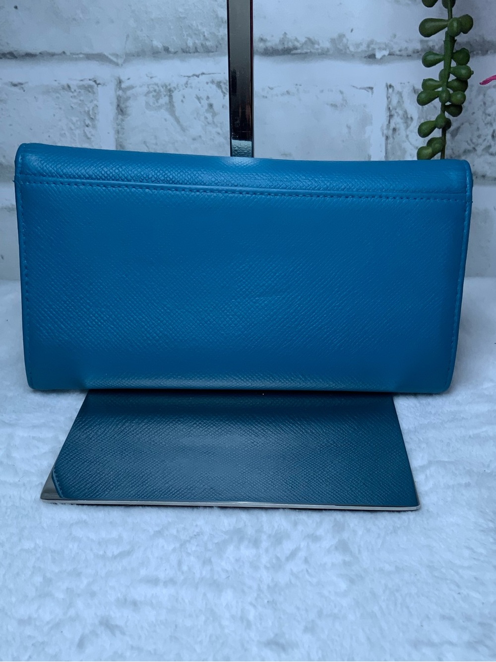 MCM Blue Leather Wallet with Gold Logo Plaque and Studs - Picture 2 of 6